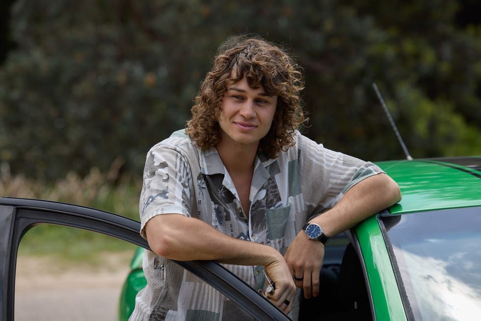 theo poulos in home and away