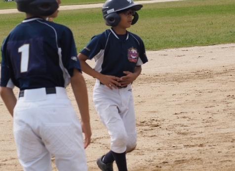 野球選手の男の子

AI によって生成されたコンテンツは間違っている可能性があります。