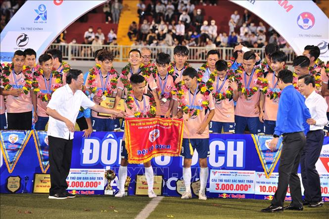 Bong da so - Trải nghiệm tuyệt vời của người yêu thể thao