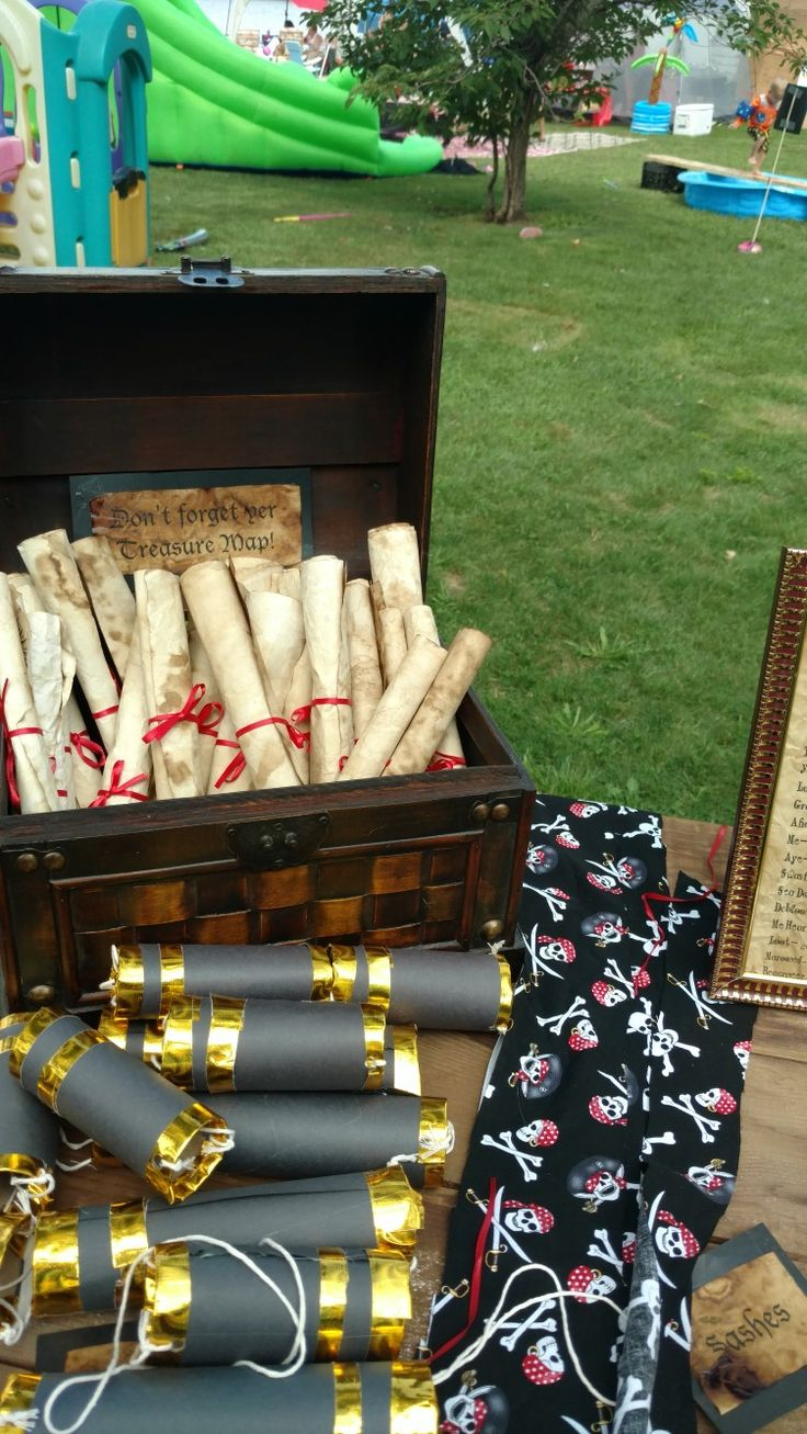 Outdoor Scavenger Hunt Birthday party idea