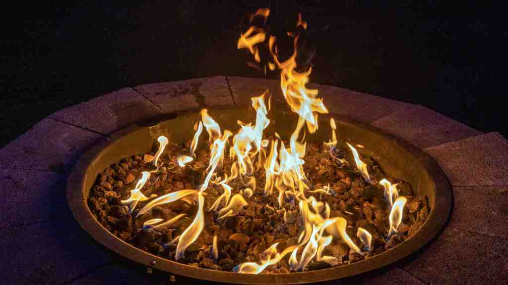 This image has an empty alt attribute; its file name is real-life-benefits-of-affordable-fire-pits.jpg