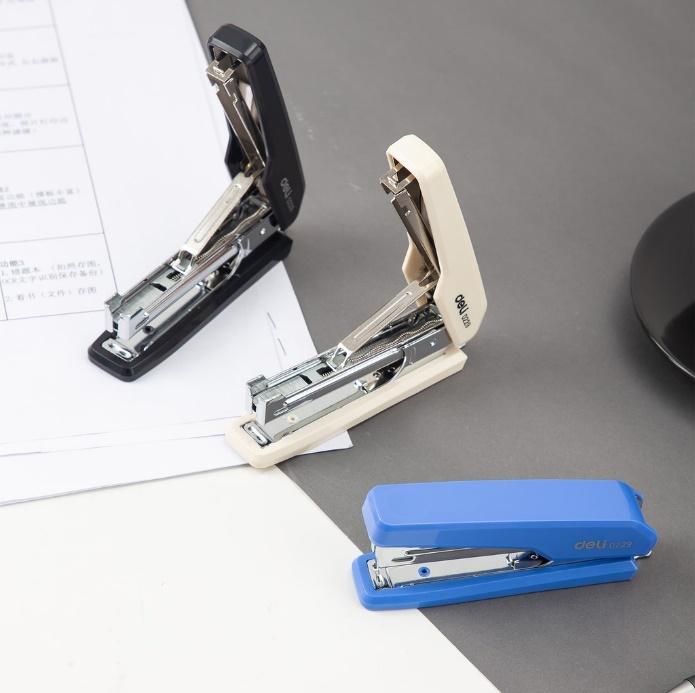A group of staplers on a table

AI-generated content may be incorrect.