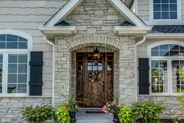 Easy landscaping! Small front yards should have well maintained walkways