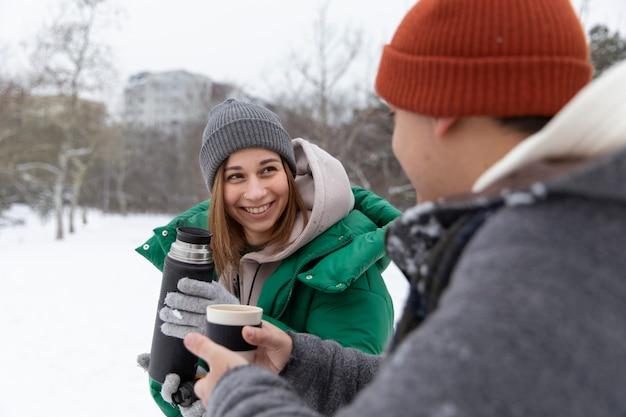 7. Snowshoeing (Drumeții cu rachete de zăpadă)