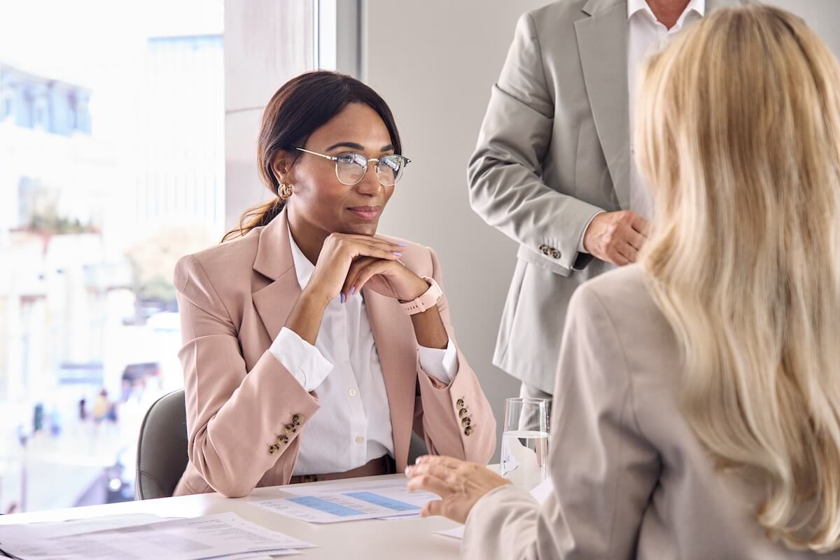 HR manager talking to an employee