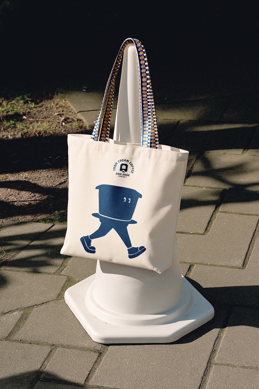 Image from the Tram Cream Coffee: A Journey in Branding & Packaging Designarticle on Abduzeedo