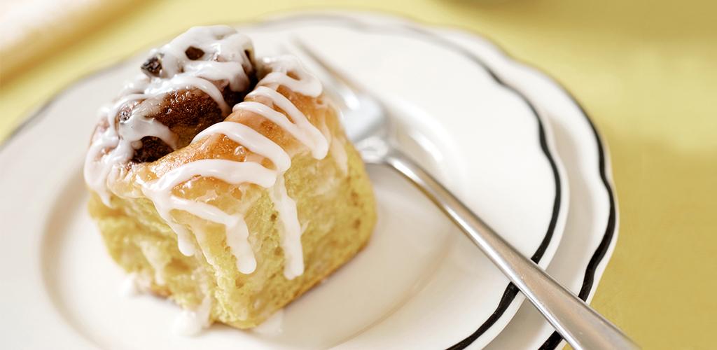 Cinnamon Roll Mug Cake