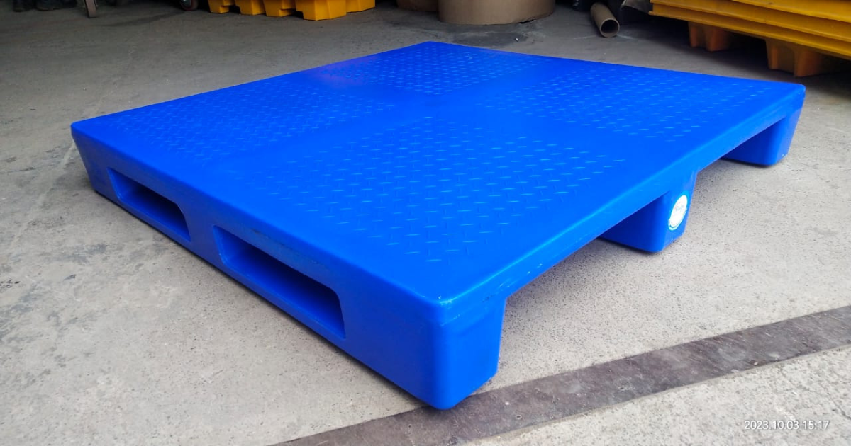 Roto Molded Pallet