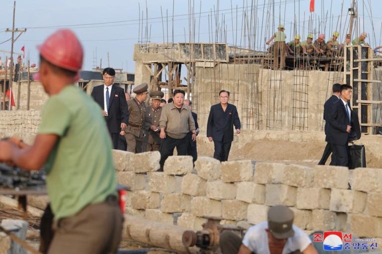 Respected Comrade Kim Jong Un Guides Campaign of Recovering from Flood Damage in North Phyongan Province