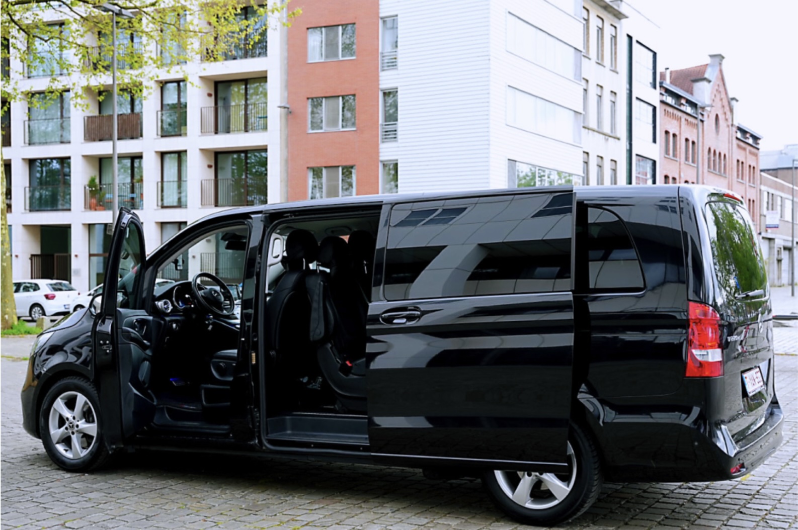 Mercedes V-class, the most famous cab van