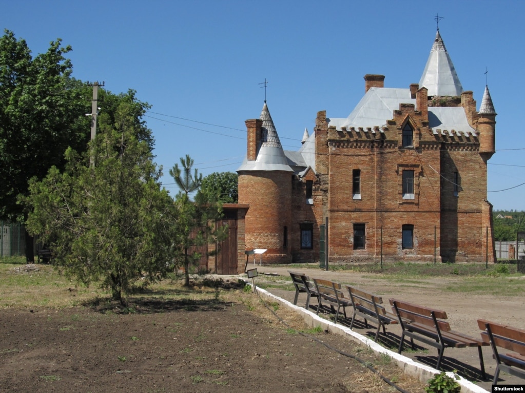 Замок-садиба Попова, Василівка. Архівне фото до окупації