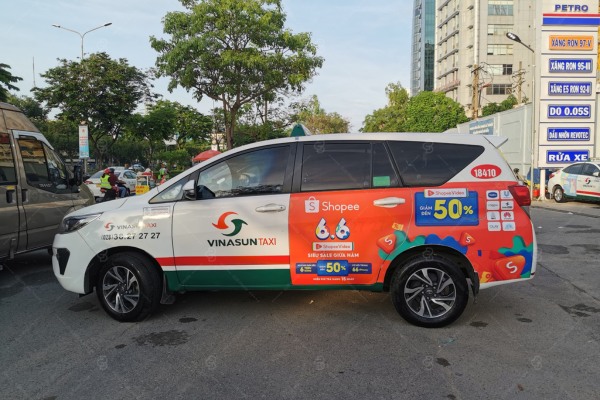 Những ưu thế tuyệt vời không thể bỏ qua khi quảng cáo trên xe taxi