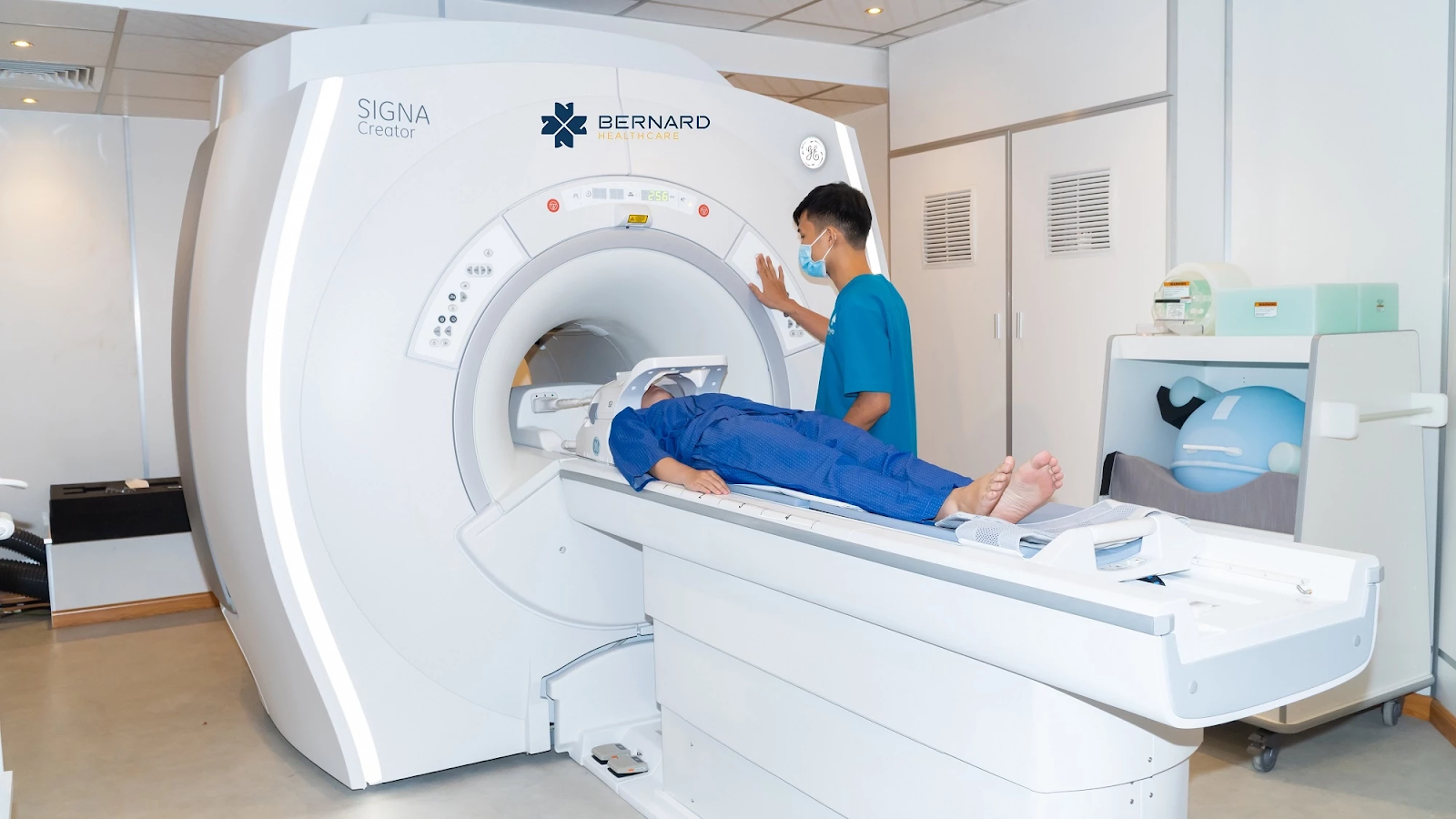 Hệ thống MRI (chụp cộng hưởng từ) 1.5 Tesla SIGNA Creator phiên bản đầy đủ (full option) GE Healthcare (Mỹ) tại Bernard