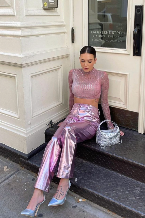 35 Hottest, Slickest Baddie Concert Outfits To Literally Turn Heads & Break Hearts!