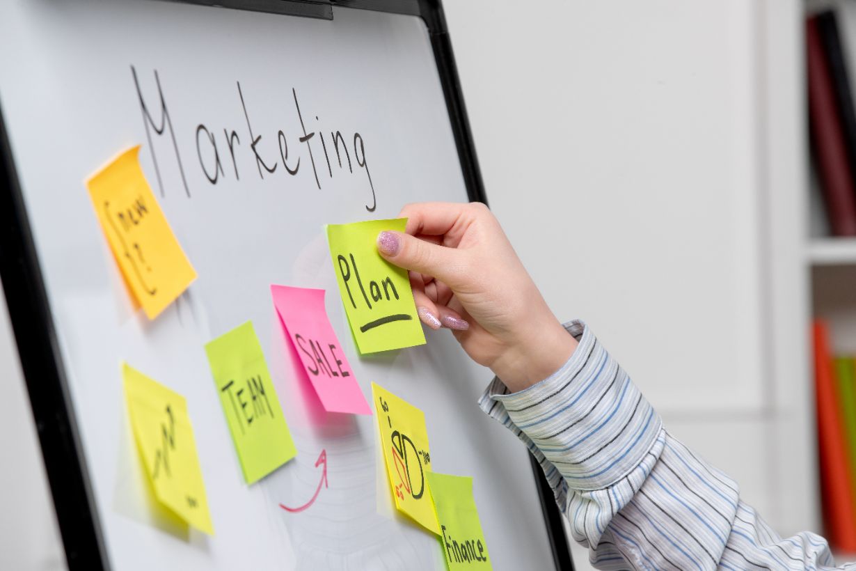 https://www.freepik.com/free-photo/group-asia-young-creative-people-smart-casual-wear-discussing-business-celebrate-giving-five-after-dealing-feeling-happy-signing-contract-agreement-office-coworker-teamwork-concept_10073860.htm#fromView=search&page=1&position=26&uuid=1df0e90c-c83b-47ce-ad5c-e02bb7d1e513&query=Benefit+marketing