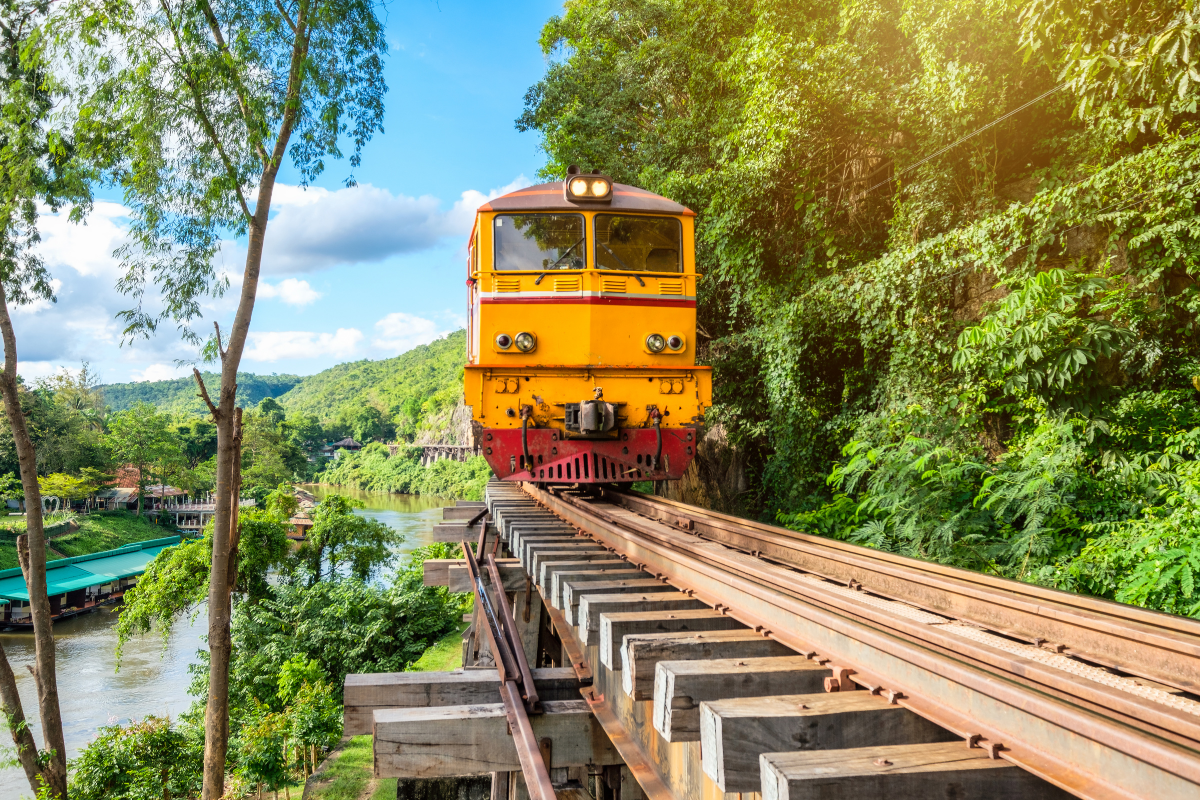 พาเที่ยวถ้ำกระแซทางรถไฟสายมรณะ 6