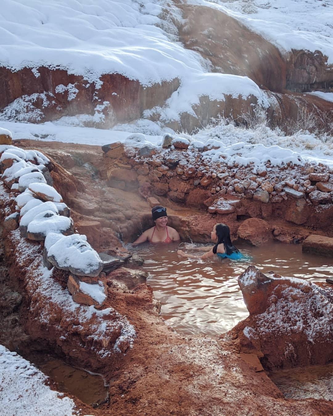 red hill hot springs pools