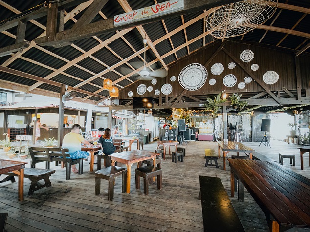 cafe hopping with kids for things to do in Canggu