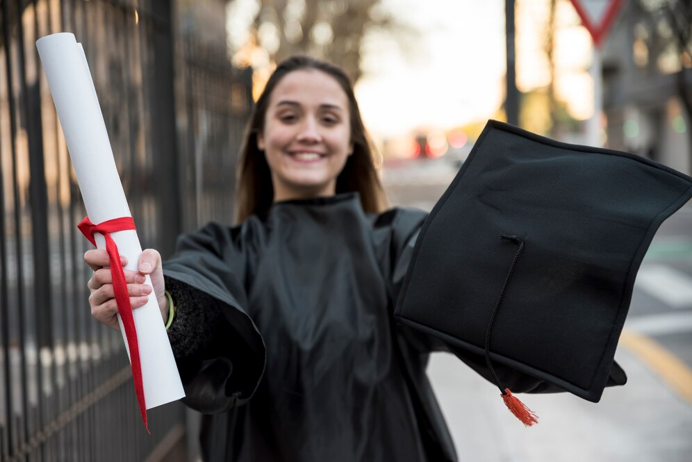 Making Your Graduation Stand Out with Customized Invitations