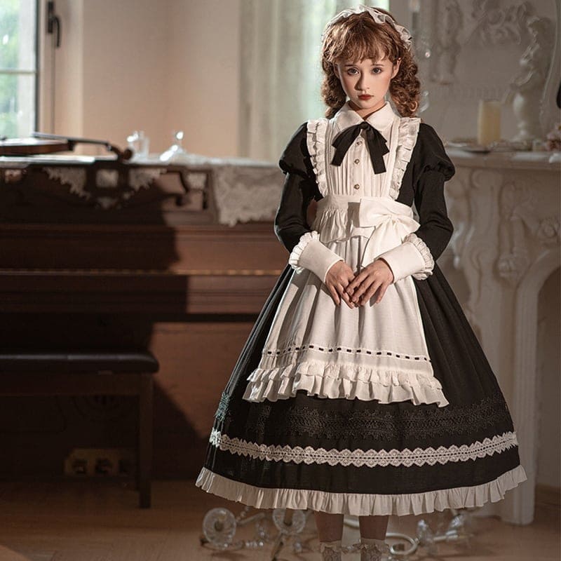 正統派「クラシカルメイド服」の魅力とは？種類豊富なメイド服の中でも特に人気のクラシックスタイルを徹底