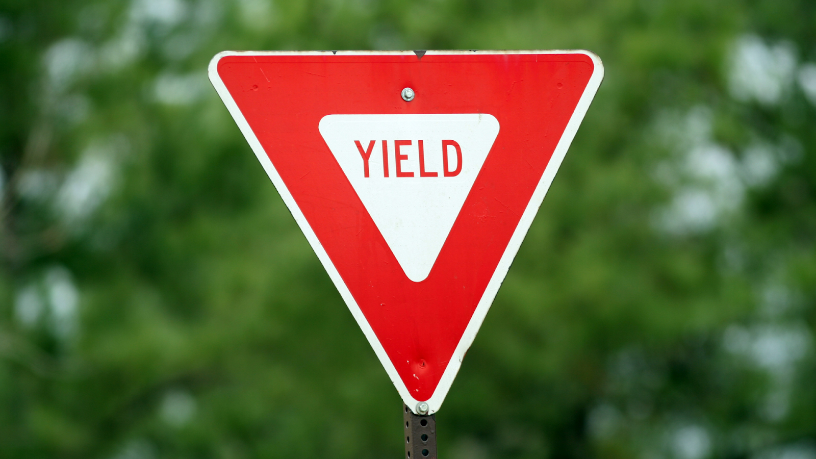 Yield sign