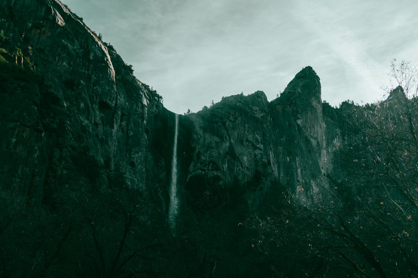 Image from the Yosemite: Capturing Nature’s Majesty Through Photography article on Abduzeedo