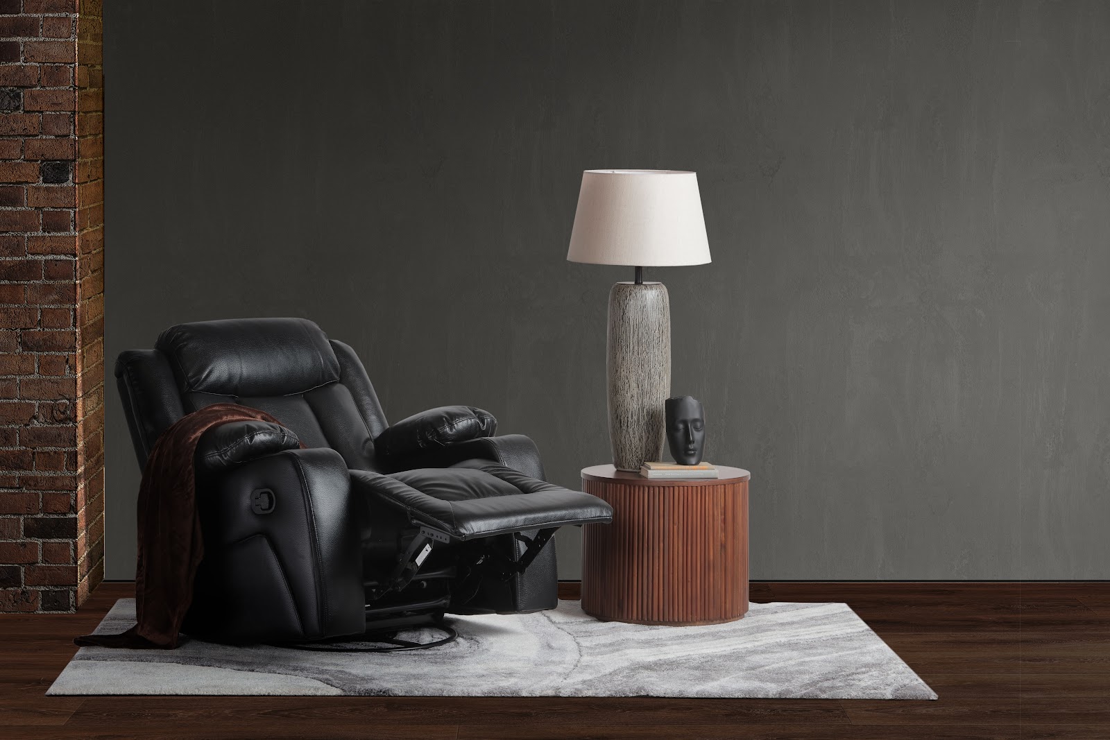 Celebrate Dad in Comfort: The Perfect Recliner for Every Kind of Father