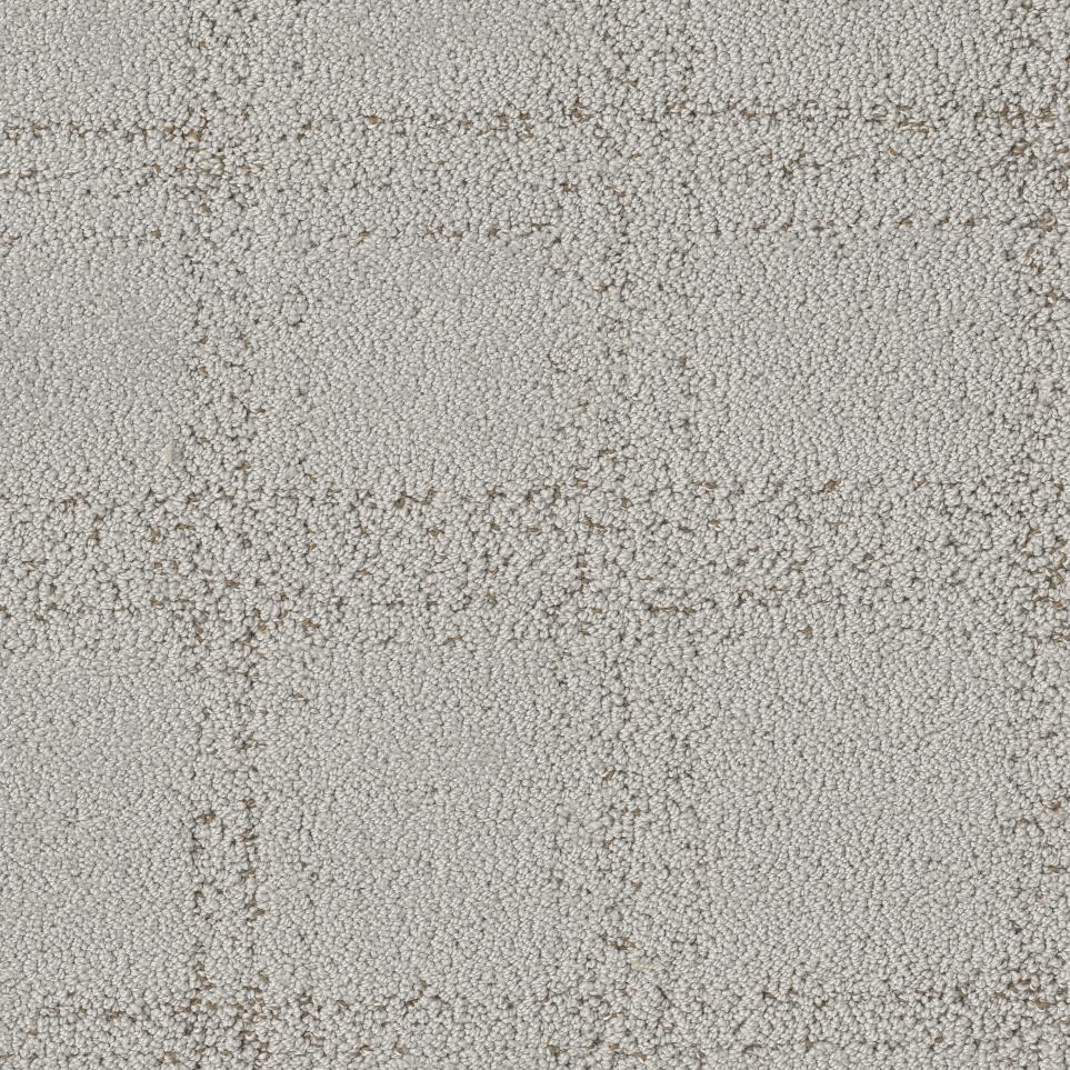 Cut and loop carpet flooring 