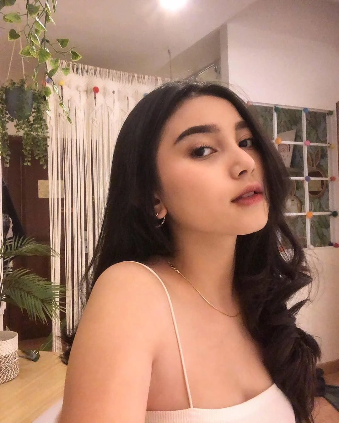 Wanita Cantik yang Membuat Hati Berdegup Kencang, wanita cantik, hati berdegup, cewek seksi