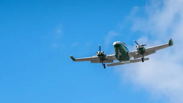 Flying Light Twins Safely
