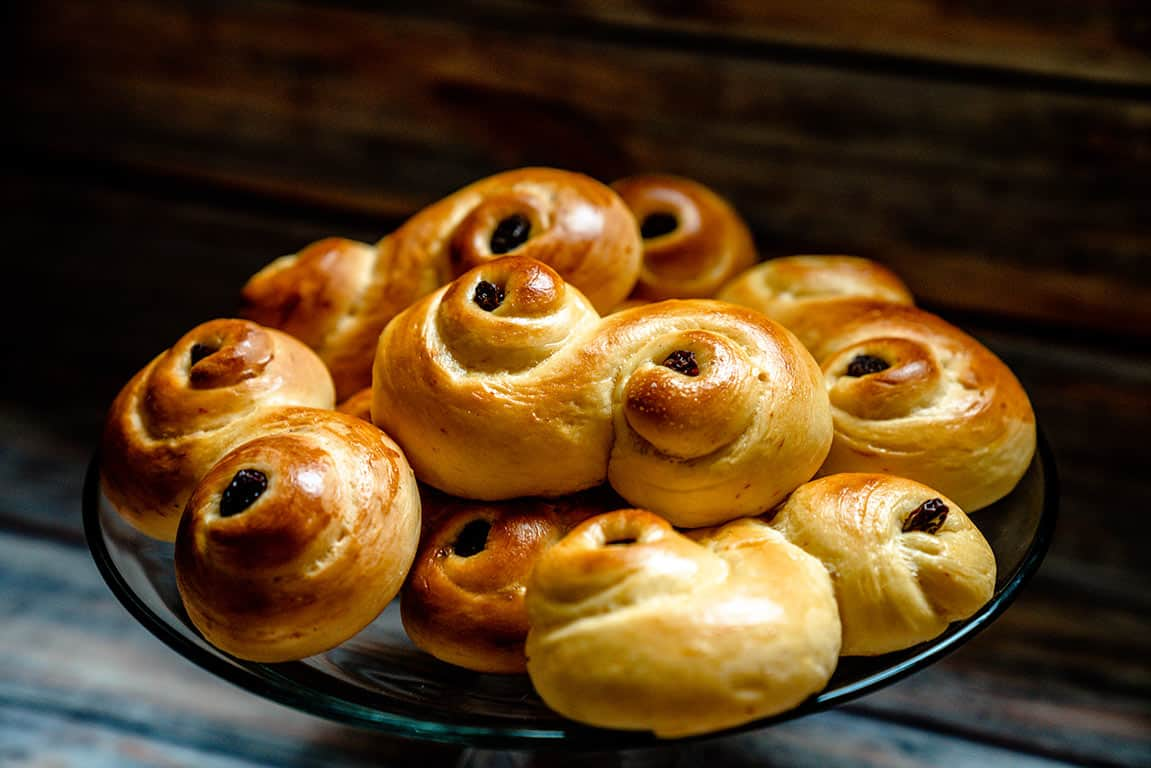 swedish christmas food Lussekatter