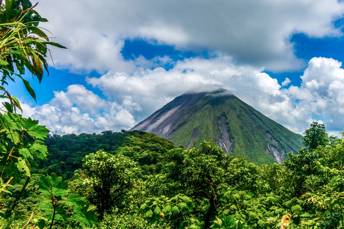 Cerro Chato volcano
