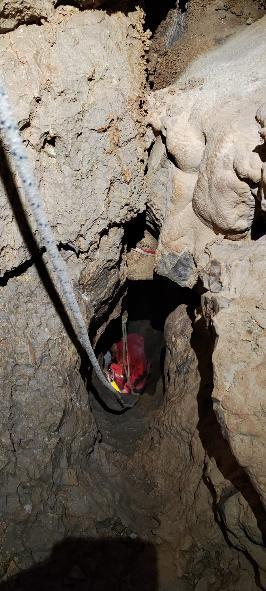 Imagen que contiene roca, piedra, viejo, grande

El contenido generado por IA puede ser incorrecto.