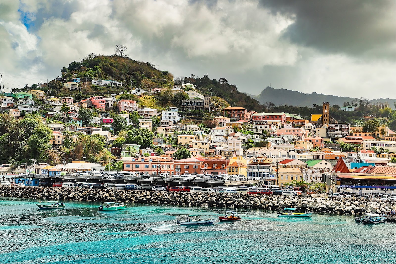 antigua transportation
