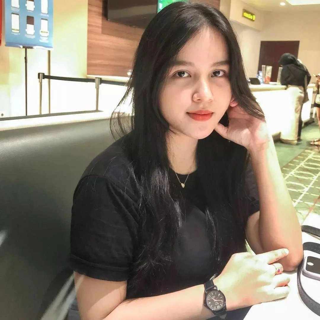 Gadis Seksi yang Membuatmu Terpikat Setiap Saat, gadis seksi, terpikat, cewek menggoda