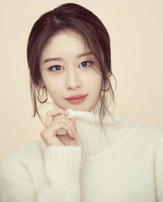 This contains an image of Jiyeon ~ T-ara