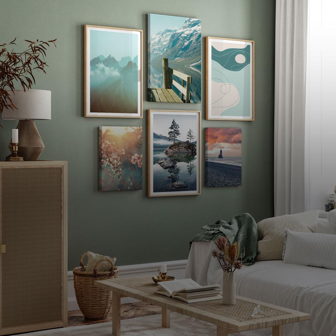 A room with a bed and a coffee table

AI-generated content may be incorrect.