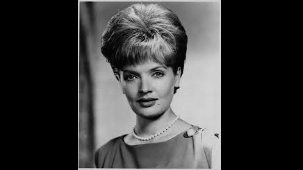  Florence Henderson
