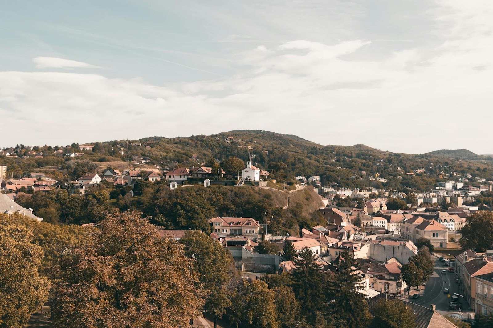 Residential Panoramas: Where Style Meets Scenic Views