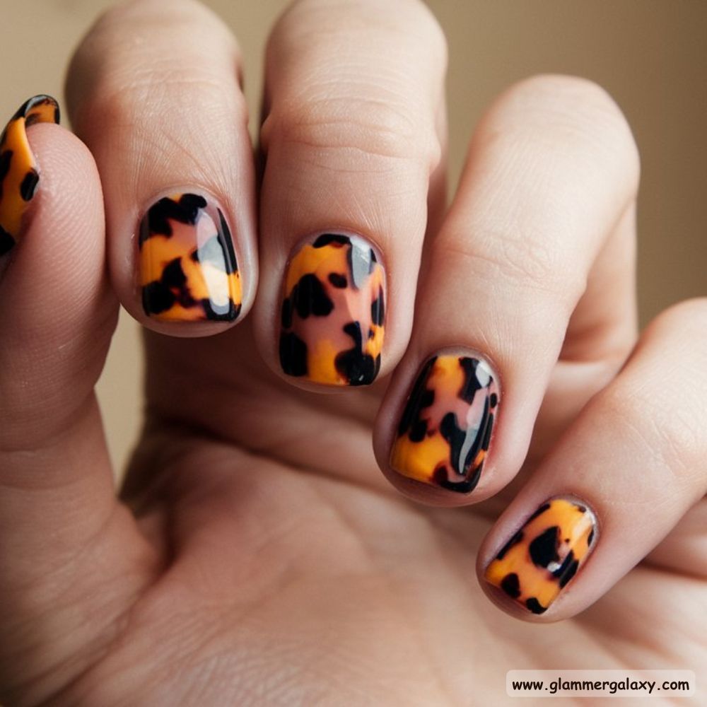 Short Fall Nail having Elegant Tortoise Pattern