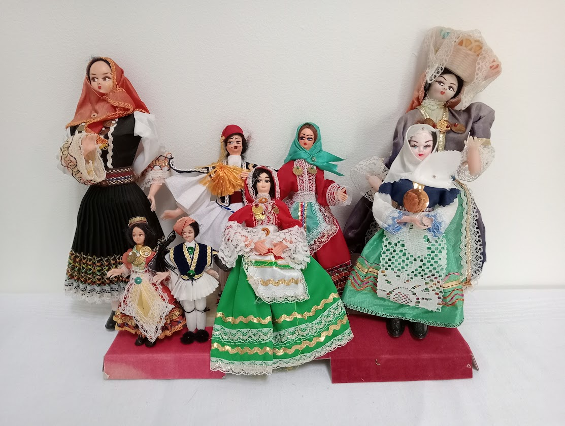 The large collection of Greek dolls displaying regional differences in clothing
