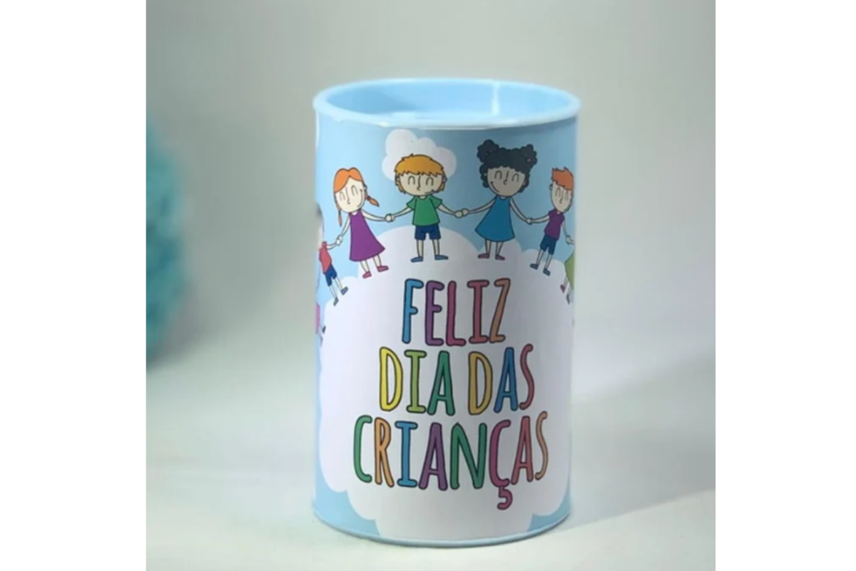 Confrinhos personalizados estão entre os itens preferidos de Lembrancinhas de dia das crianças baratas