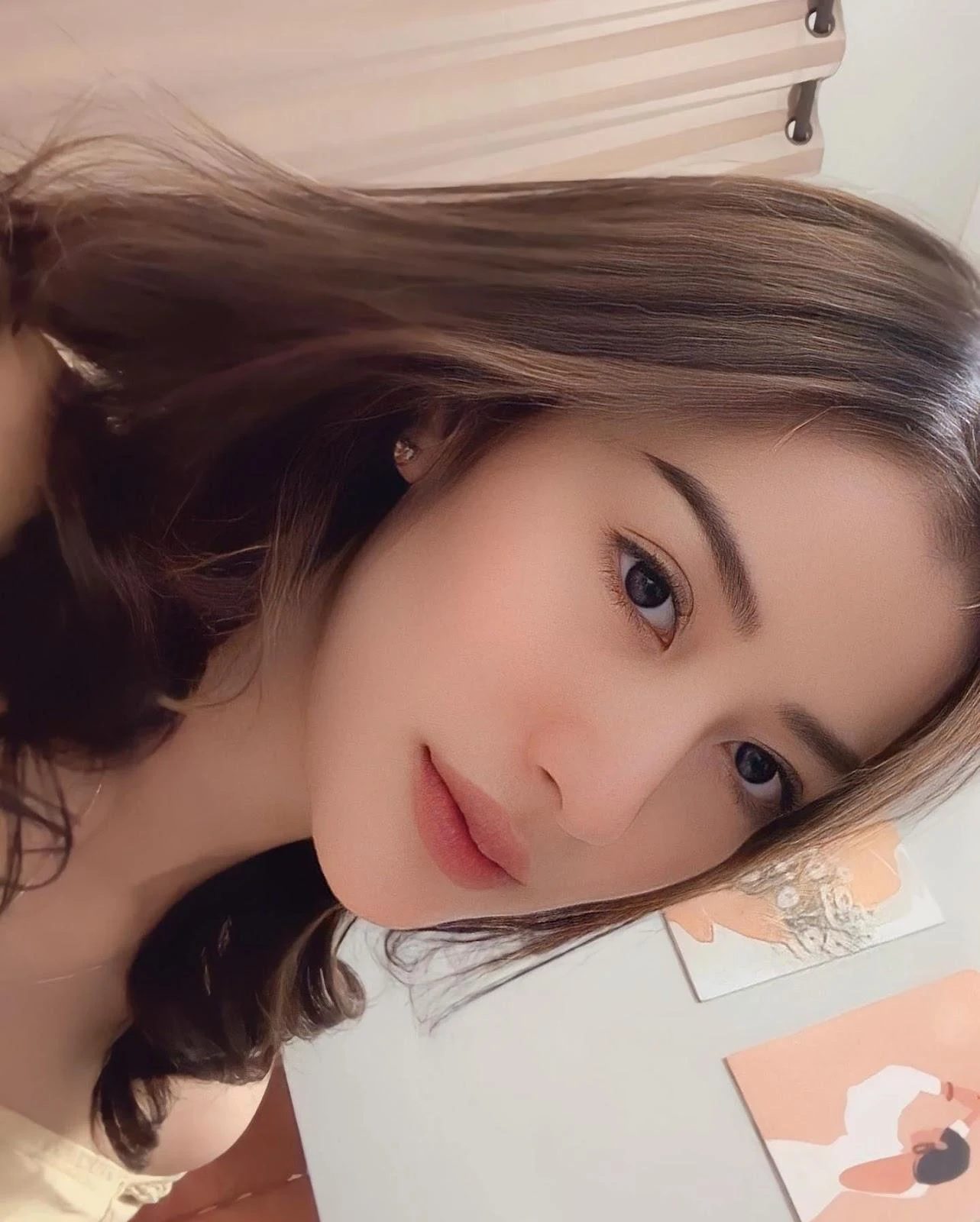 Wanita Cantik dengan Aura yang Membakar Jiwa, wanita cantik, aura menggoda, cewek seksi