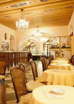 https://1.bp.blogspot.com/-PoaHzESrjIM/X1XF80r7M9I/AAAAAAAAXgI/LAc0BKxgCegvV82EctIyi6RRIiAsUBteQCLcBGAsYHQ/w285-h400/pasticceria-mangini-genova.jpg