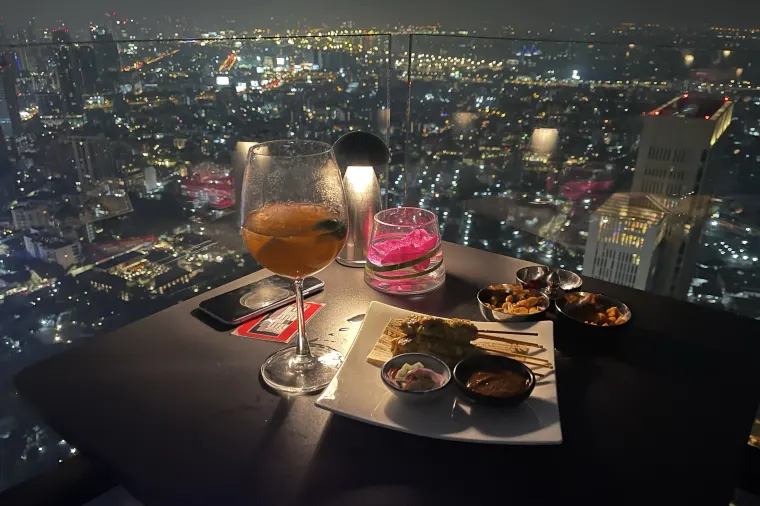 Vertigo & Moon Bar