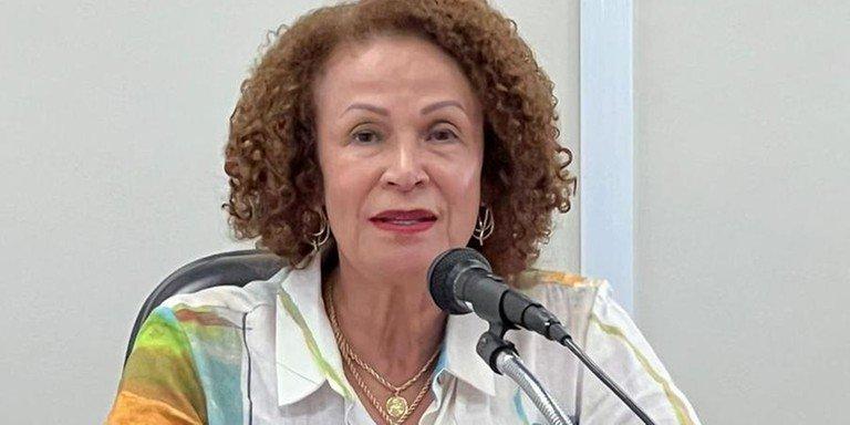 Pessoa com cabelo loiro

O conteúdo gerado por IA pode estar incorreto.