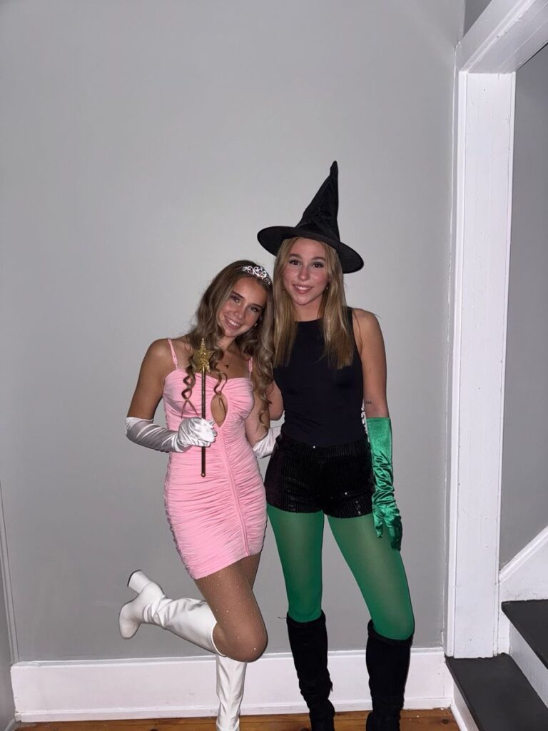 MATCHING HALLOWEEN COSTUMES