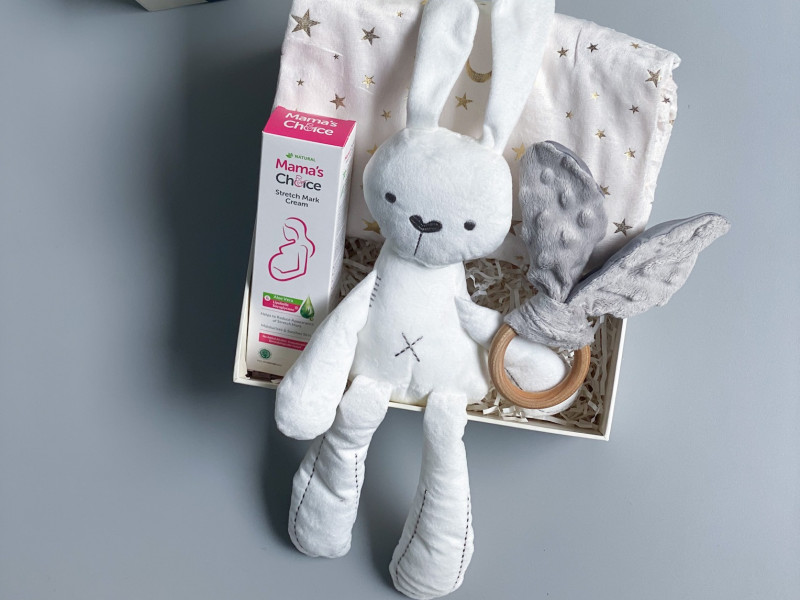 Hampers Berisi Mainan Boneka