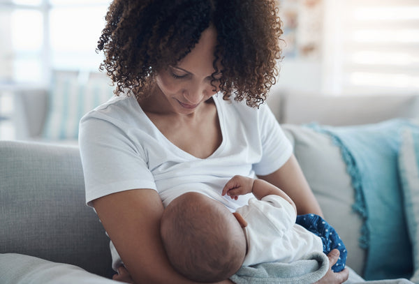 Breastfeeding vs Bottle feeding