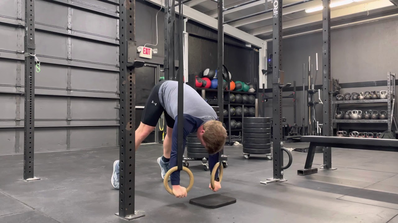 Gymnastic Rings Exercises - Ring Pikes